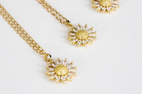 Daisy Gold Necklace - Gold Arrow Studios 